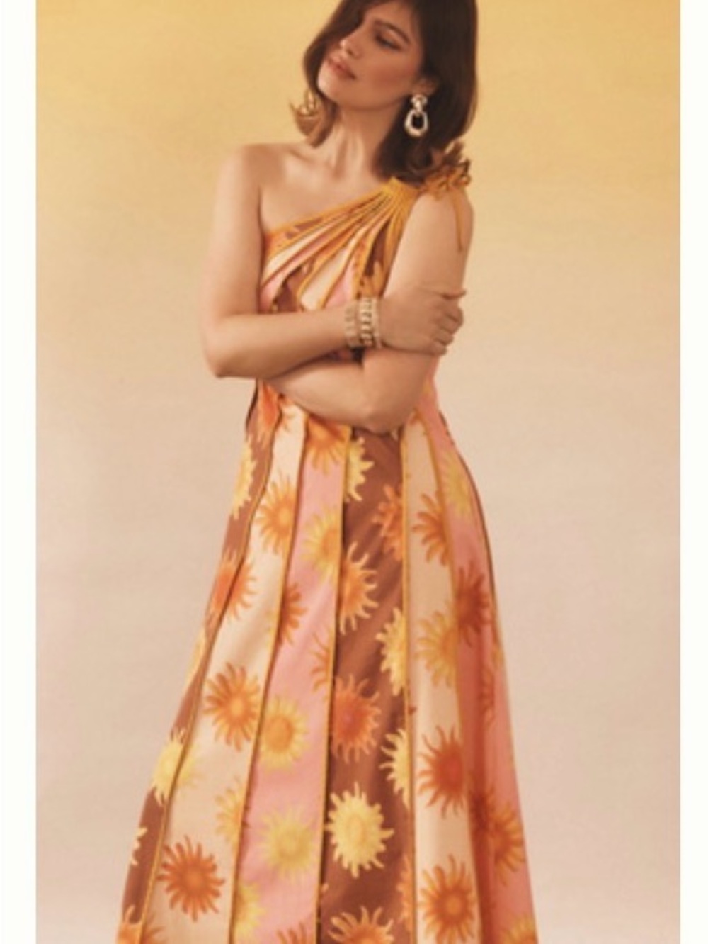 FARM RIO One-Shoulder Floral Sunburst Maxi Dress in Peach and Brown